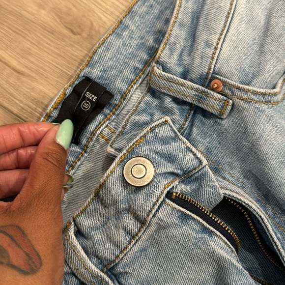 Jeans - Picture 6 of 8